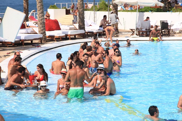 Riviera on Sunday 